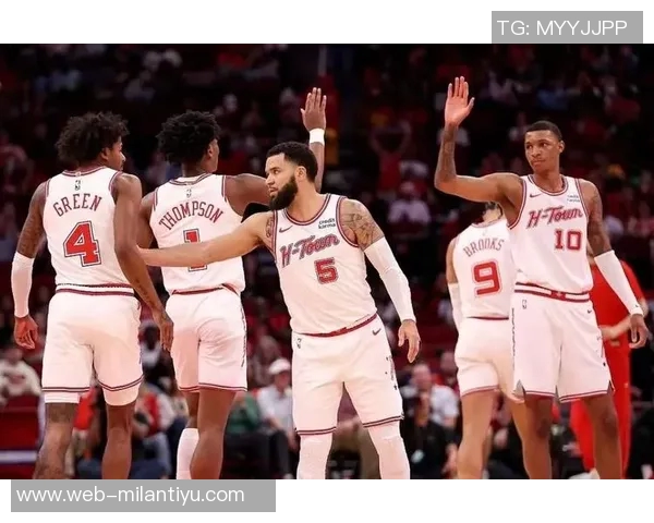 媒体人回顾小丁2018年中国赛独行侠球权事件揭示人情世故的重要性