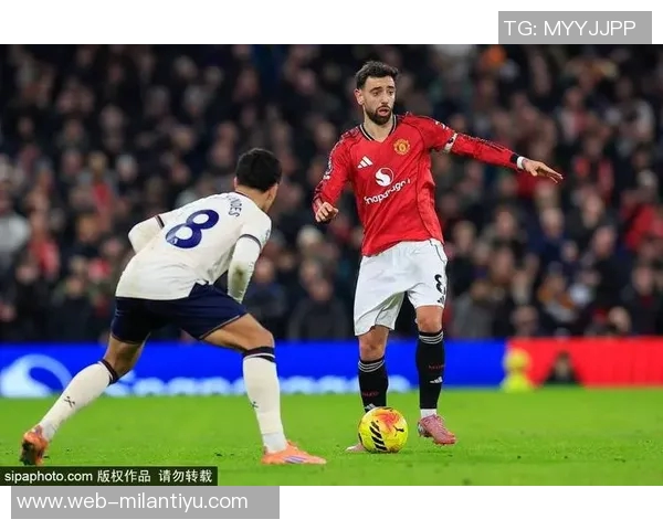 曼联客战维拉面临严峻考验四名主力缺阵能否延续连胜纪录